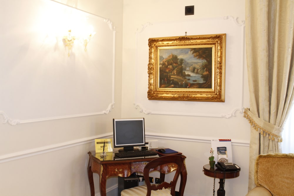 Hotel Villa Pinciana 48/52