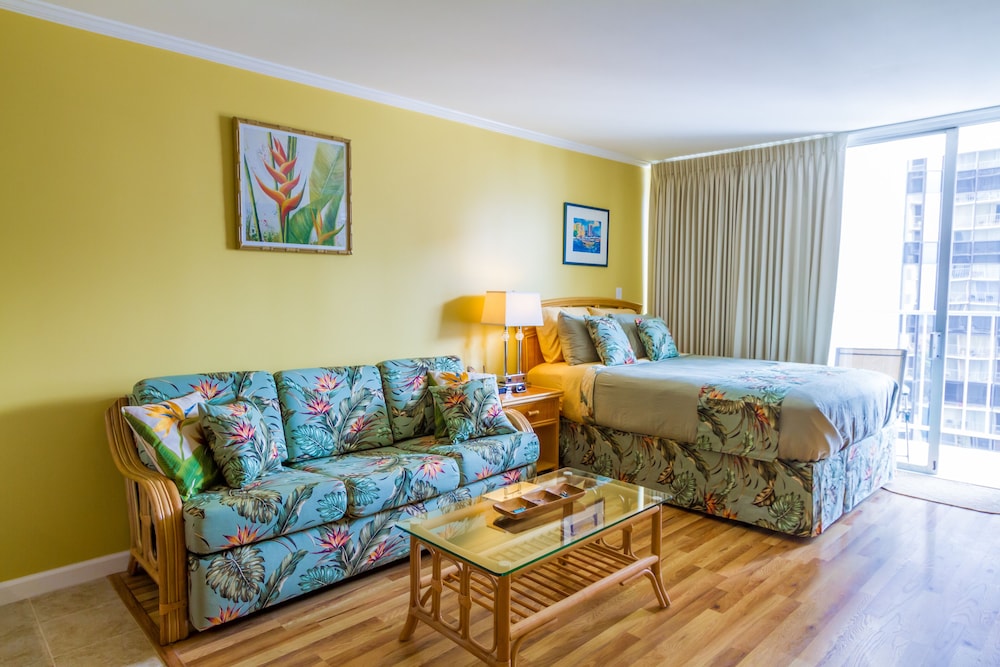 Tropical Studios At Marine Surf Waikiki 32/50