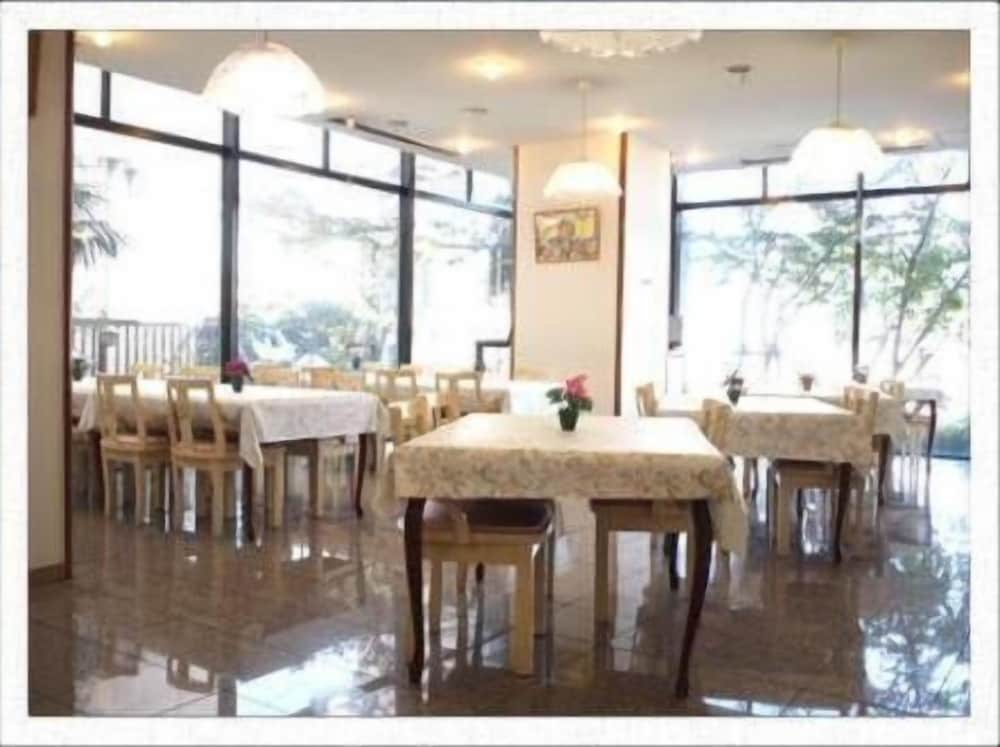 Hotel New Yutaka 29/32