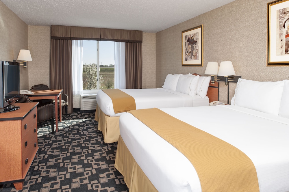Holiday Inn Express Hotel And Suites Greenwood 20/66