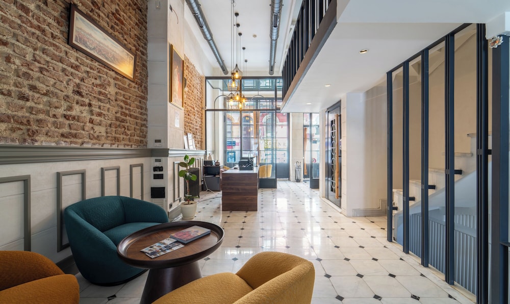 Taksim Avenue Hotel 30/50