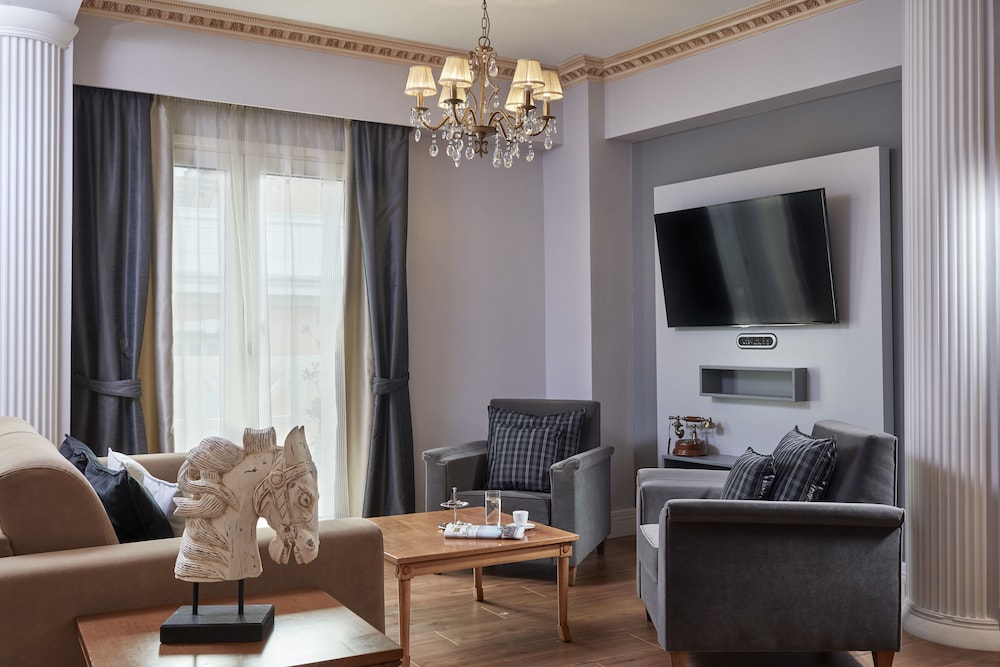 Ava Hotel Suites 23/39