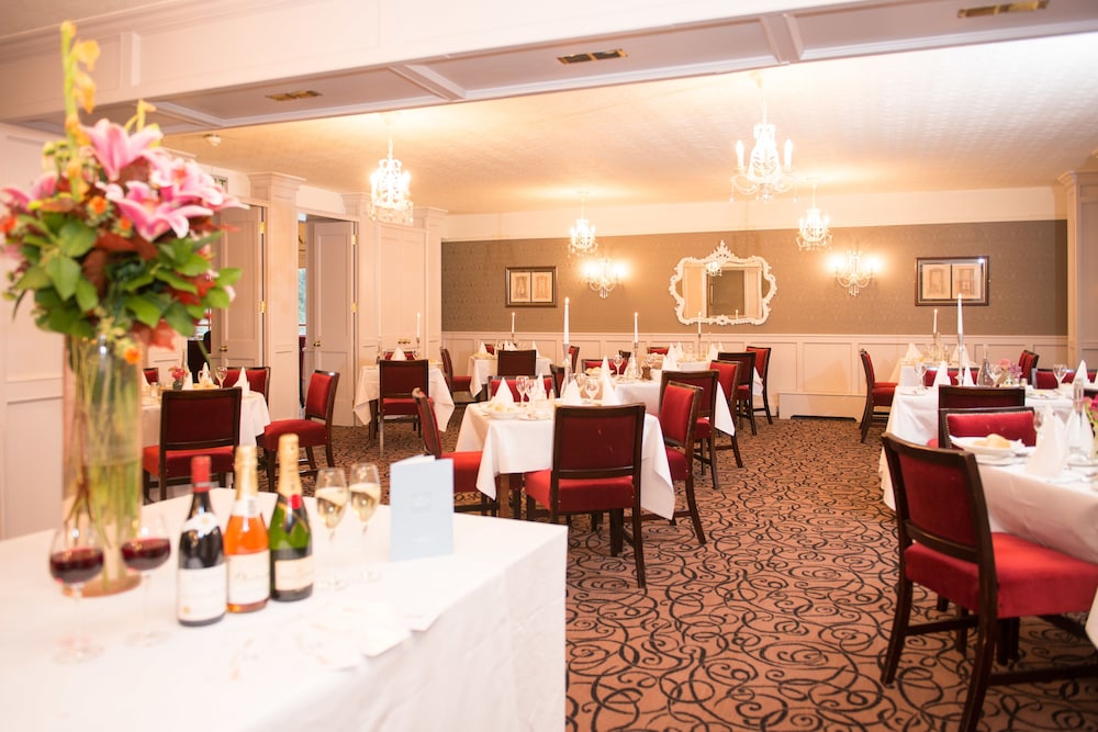The Devon Inn 23/34