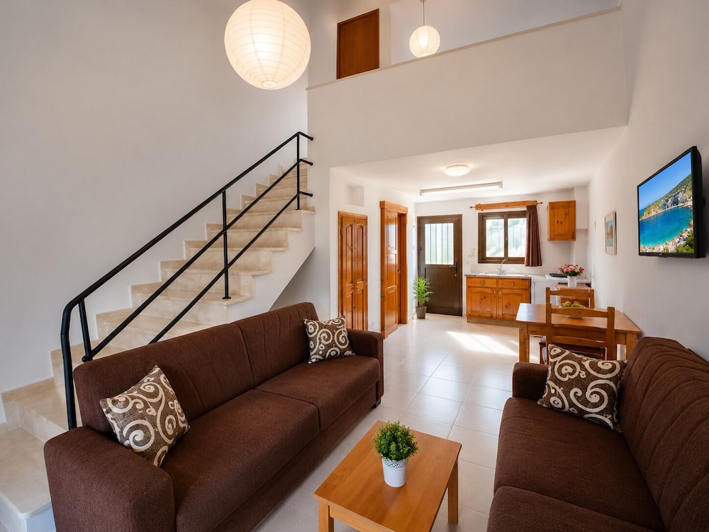 BARE HILL HOLIDAY VILLAGE 27/44