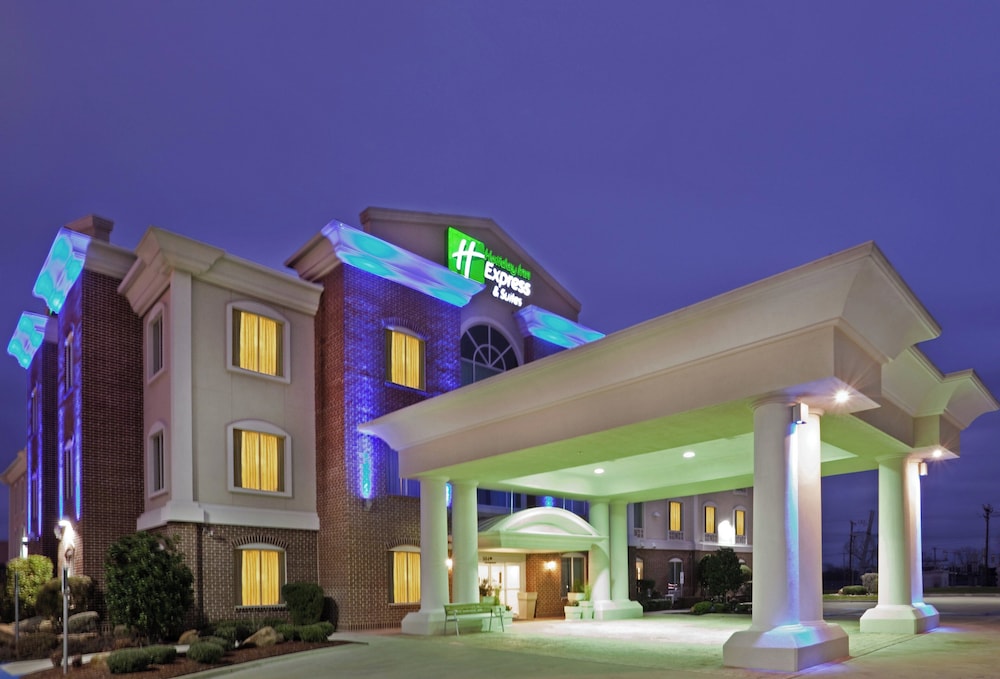 Holiday Inn Express Hotel Suites Waxahachie 7/74