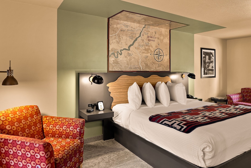TRAILHEAD, DELUXE, KING BED