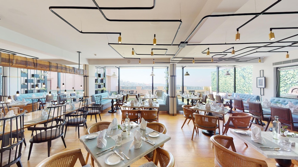 Radisson Hotel Jass Shimla 35/50