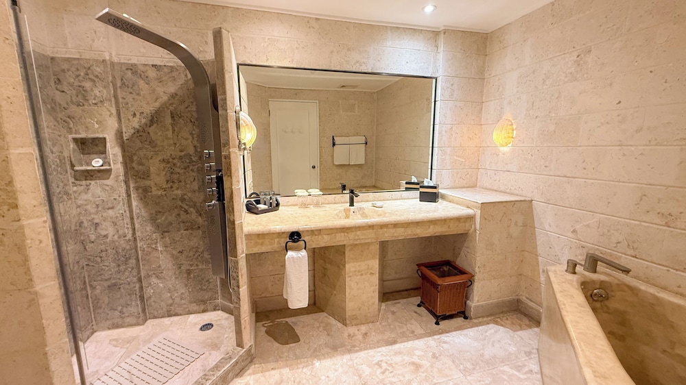 Plantation Bay Resort And Spa 68/68