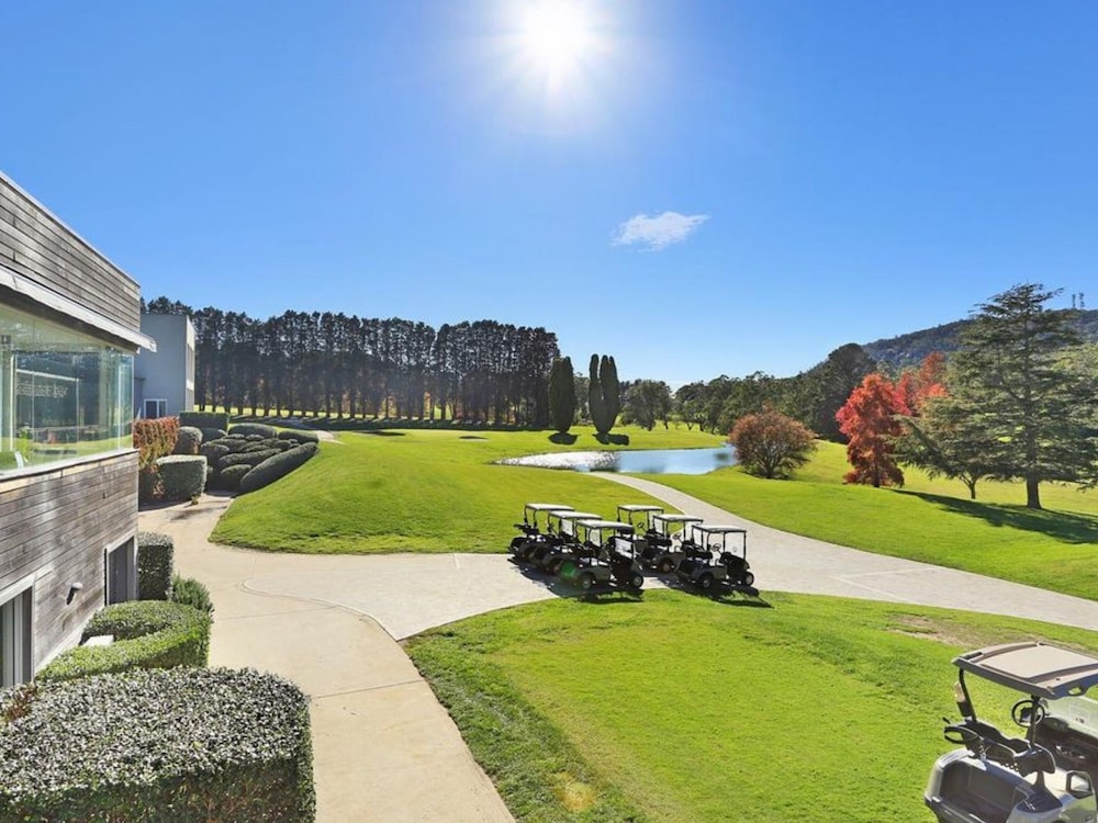 Park Proxi Gibraltar Bowral 62/64