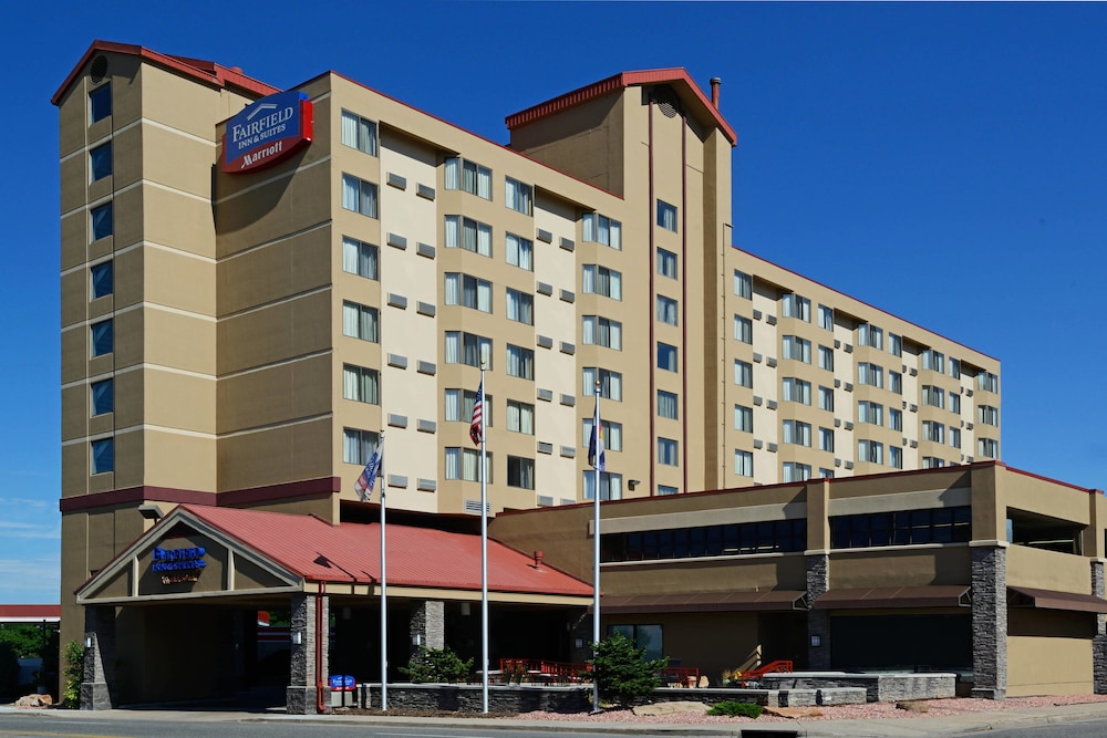 Fairfield Inn & Suites Denver Cherry Creek 1/16
