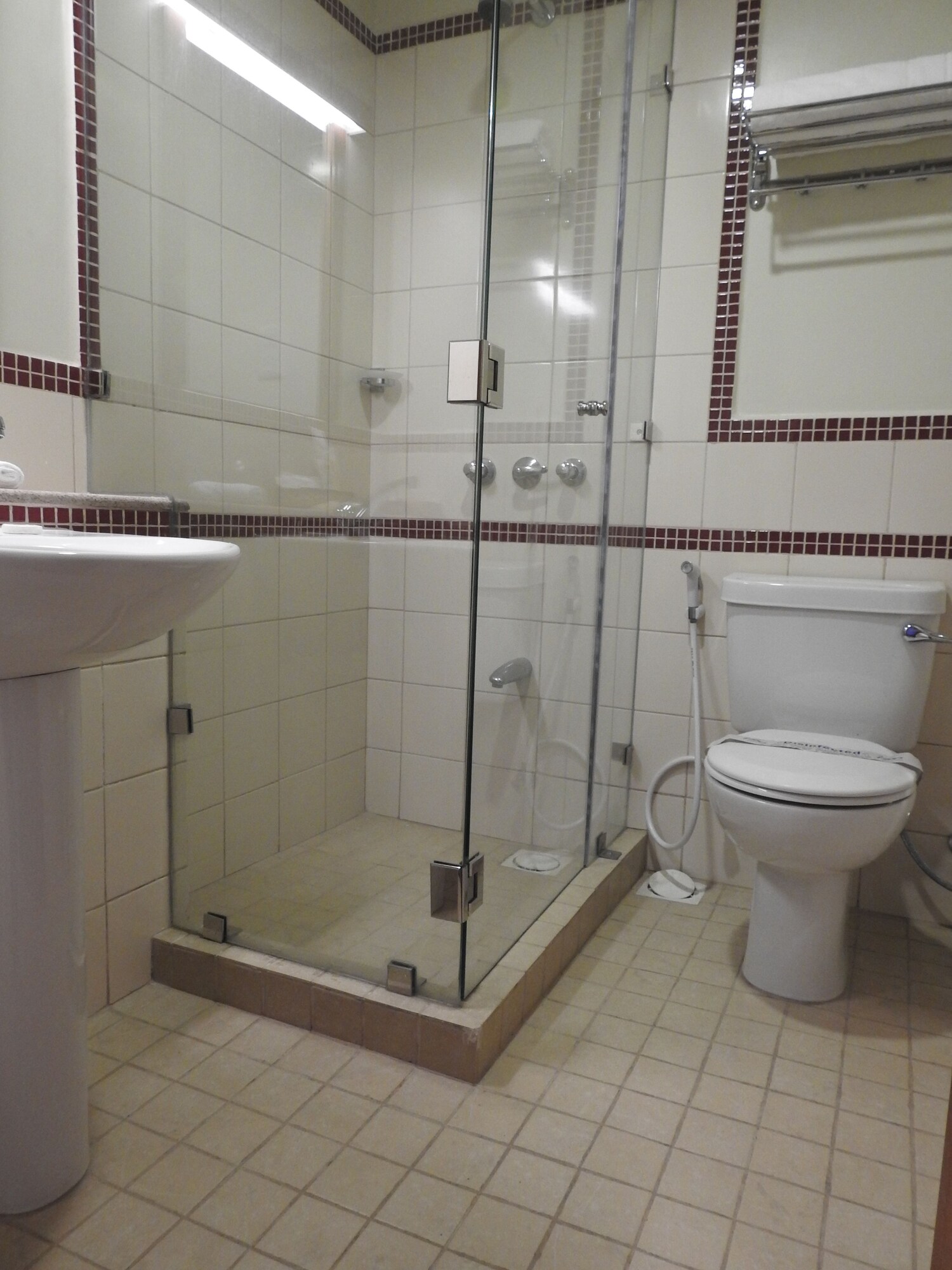 غرفة قياسية بسرير مزدوج، The Venus Premier Hotel 4/6