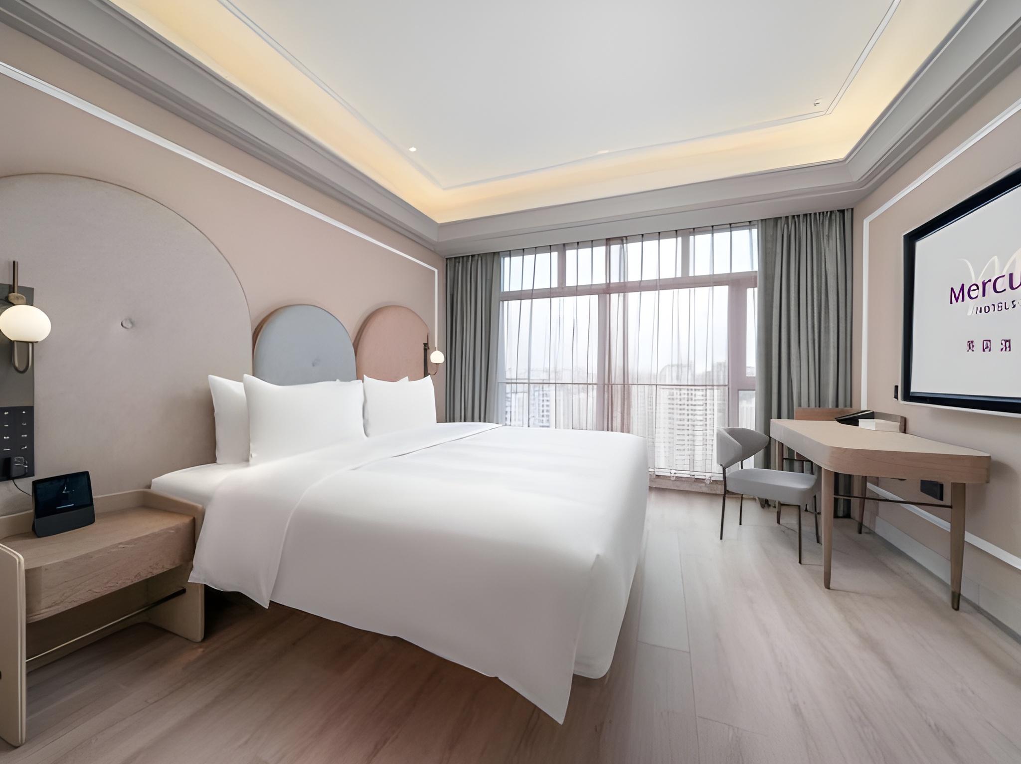 Superior, Queen Bed