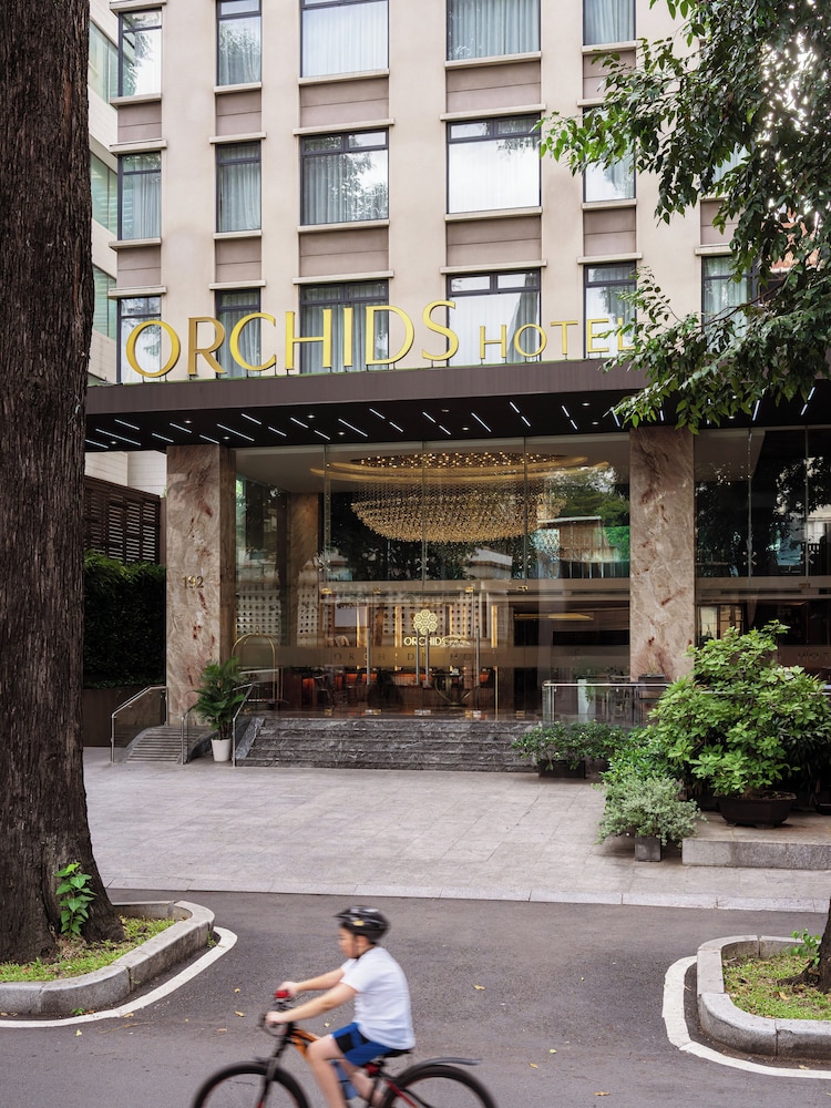 Orchids Hotel Saigon 4/70