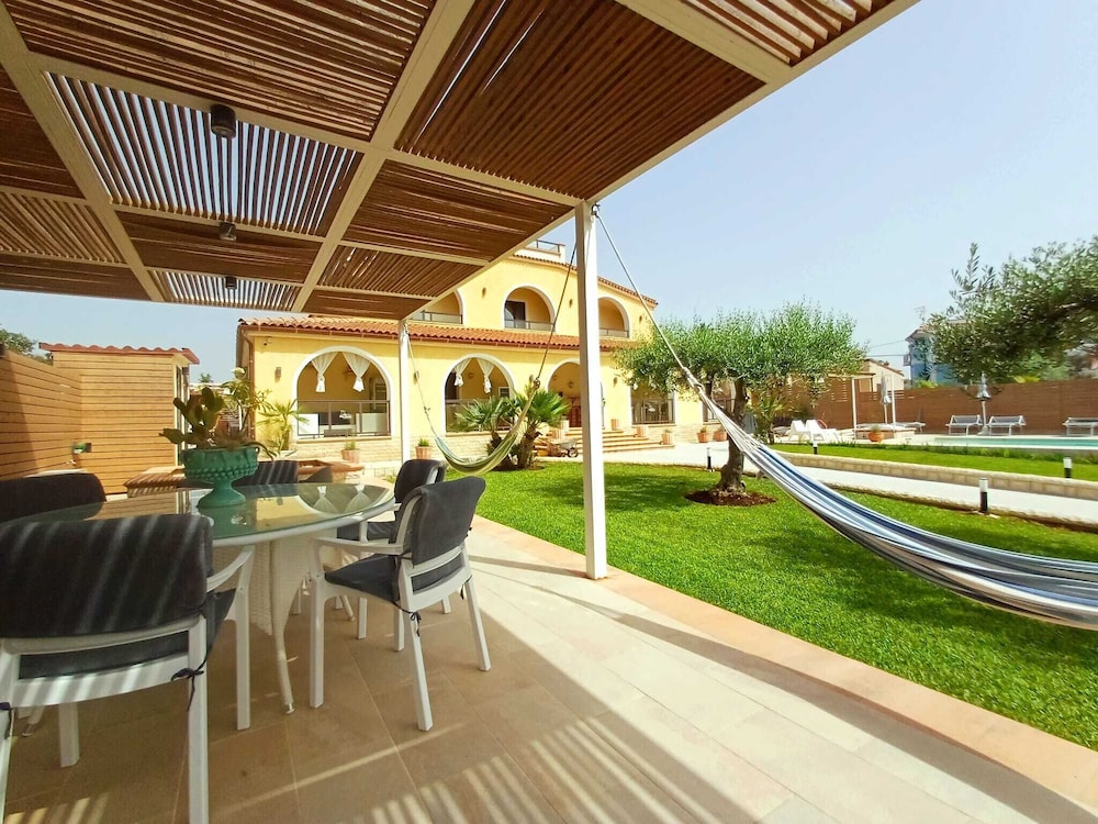 Sunset Bed And Breakfast Villa 29/56