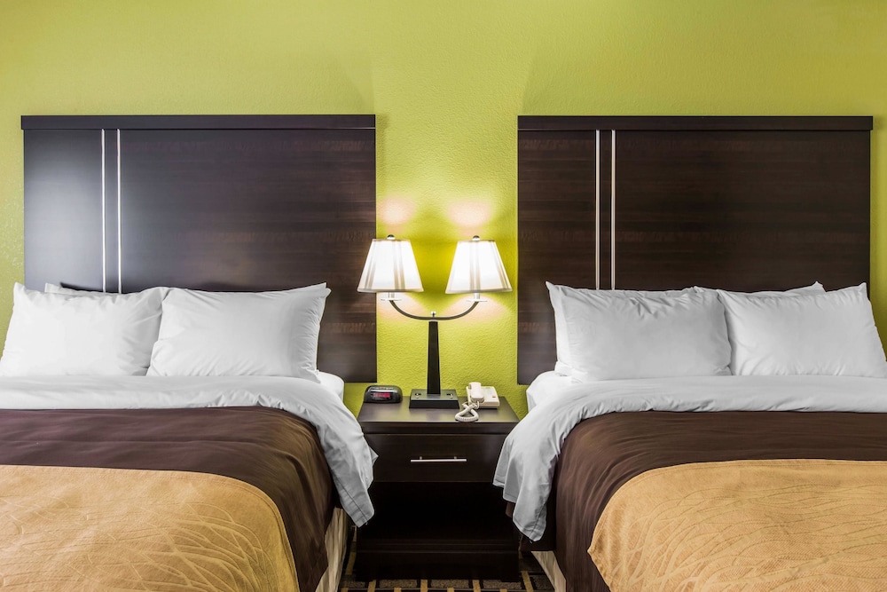 Quality Inn West Of Asheville 16/38