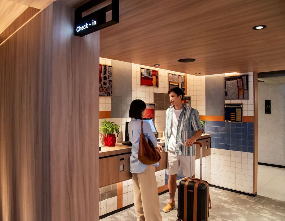 ASAI Bangkok Sathorn 12/42