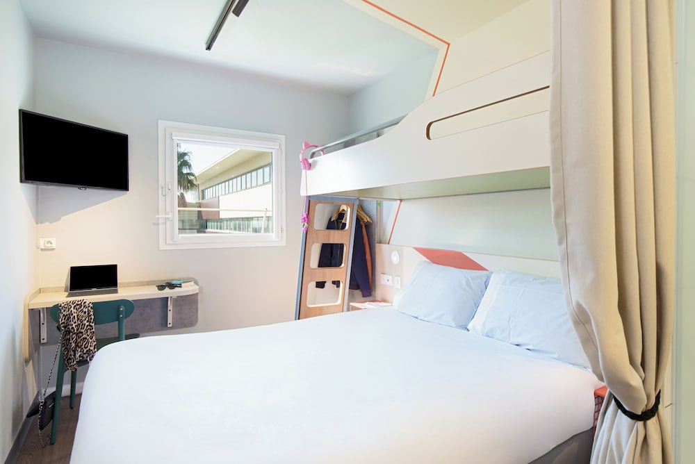 Ibis Budget Marseille L Estaque 36/72