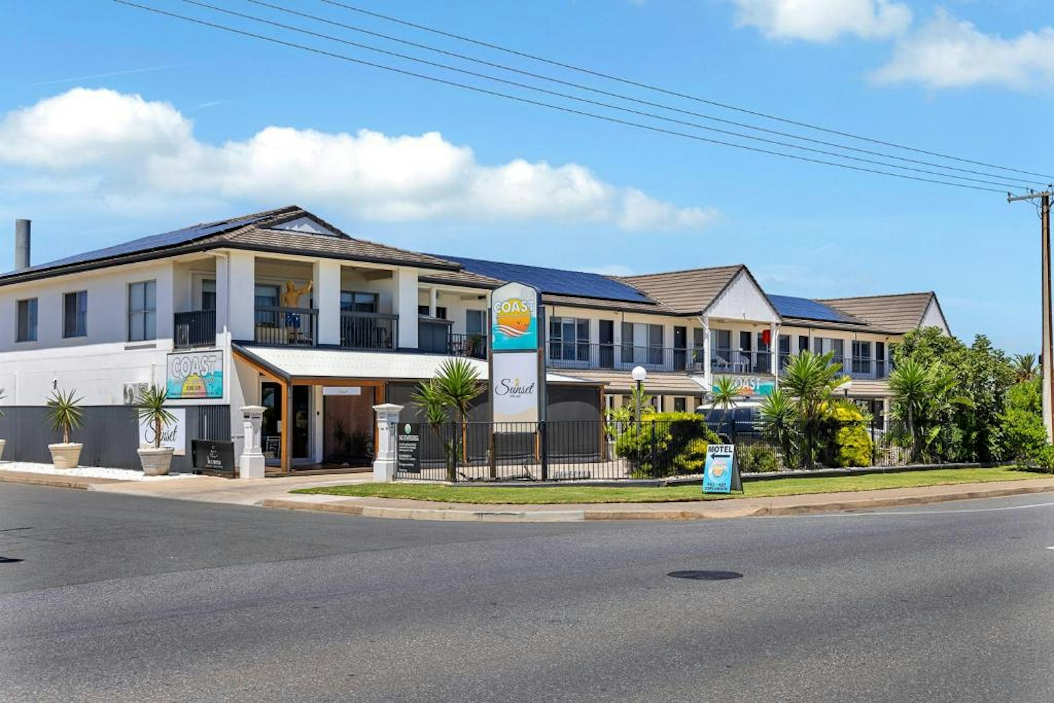 COAST motel and apartments 4/6