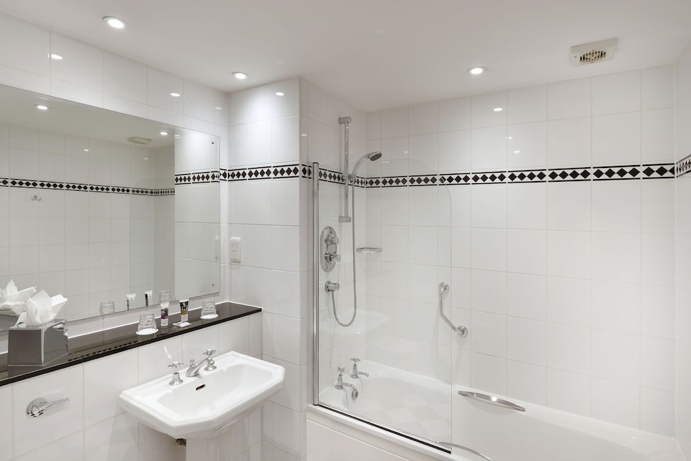Mercure Manchester Norton Grange Hotel & Spa 16/70