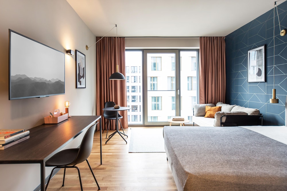 Smart, Apartment, Queen Bed, Kitchen