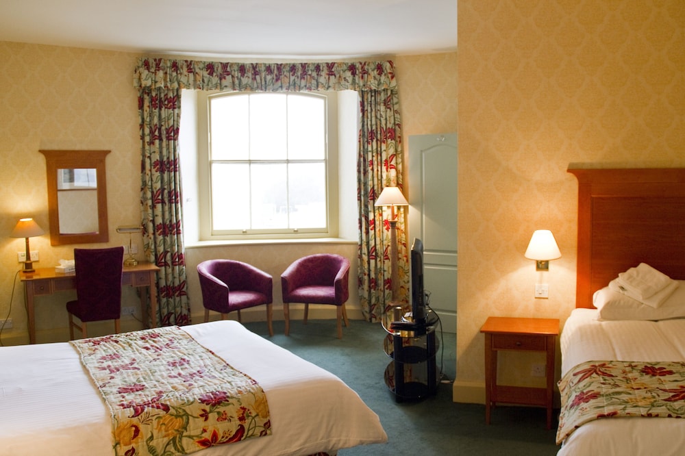 The Duke Of Cornwall Hotel 20/73