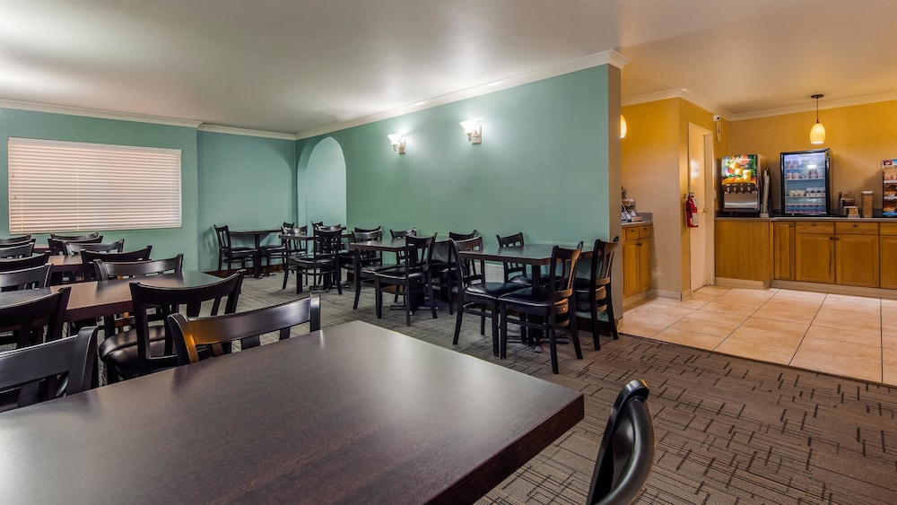 restaurant-cafeteria