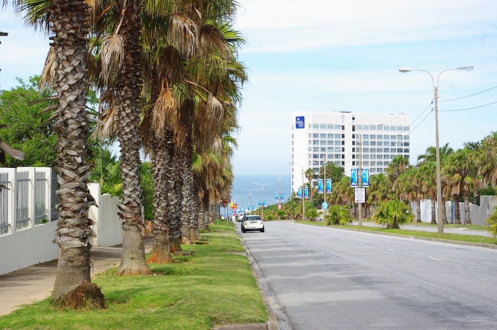 Aqua Marine Guest House 57/67