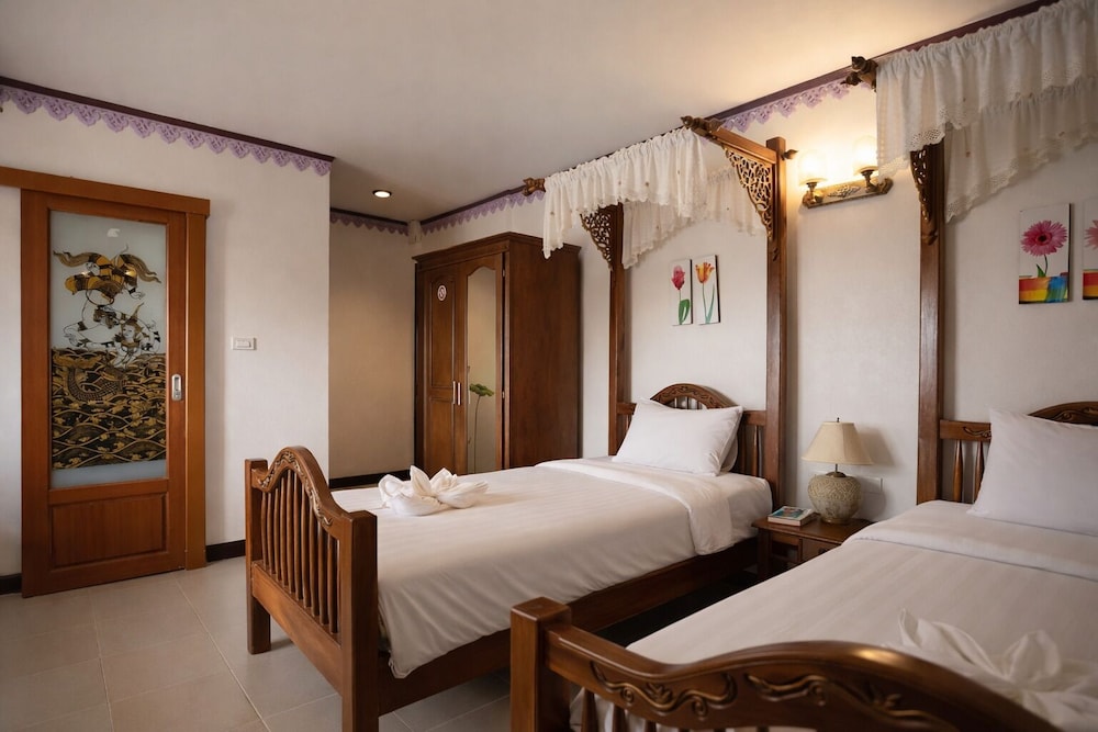 Ban Aothong Hotel 20/50