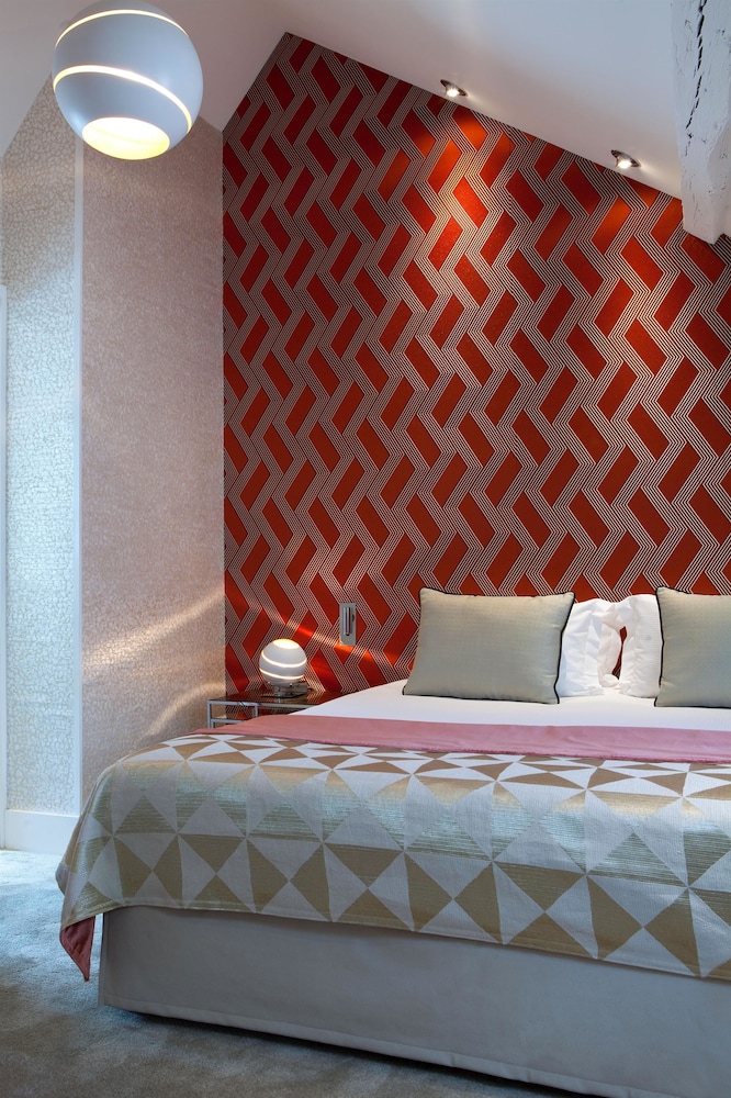 Hotel De Seze 25/50