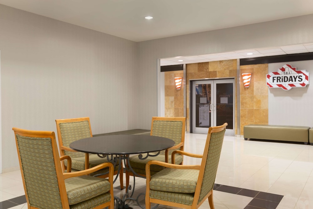 Embassy Suites by Hilton Newark Wilmington South 17/50