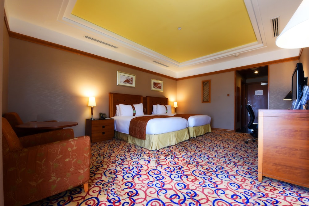 Holiday Inn Kuwait 35/79