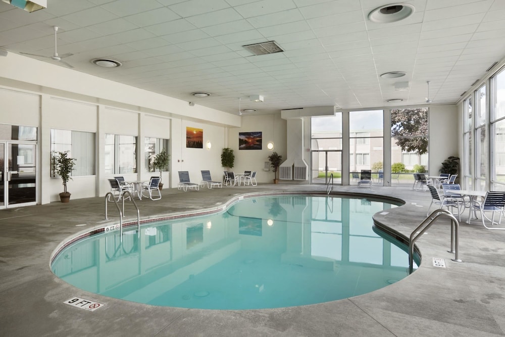Bangor Grande Hotel and Conference Center 6/58