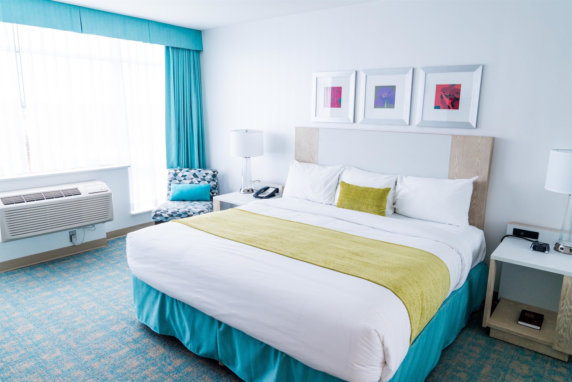Coast, Standard, King Bed