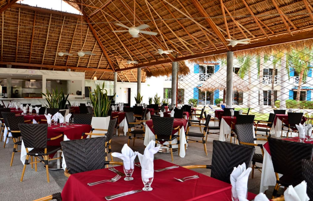 Playa Blanca Beach Resort - All Inclusive 46/61
