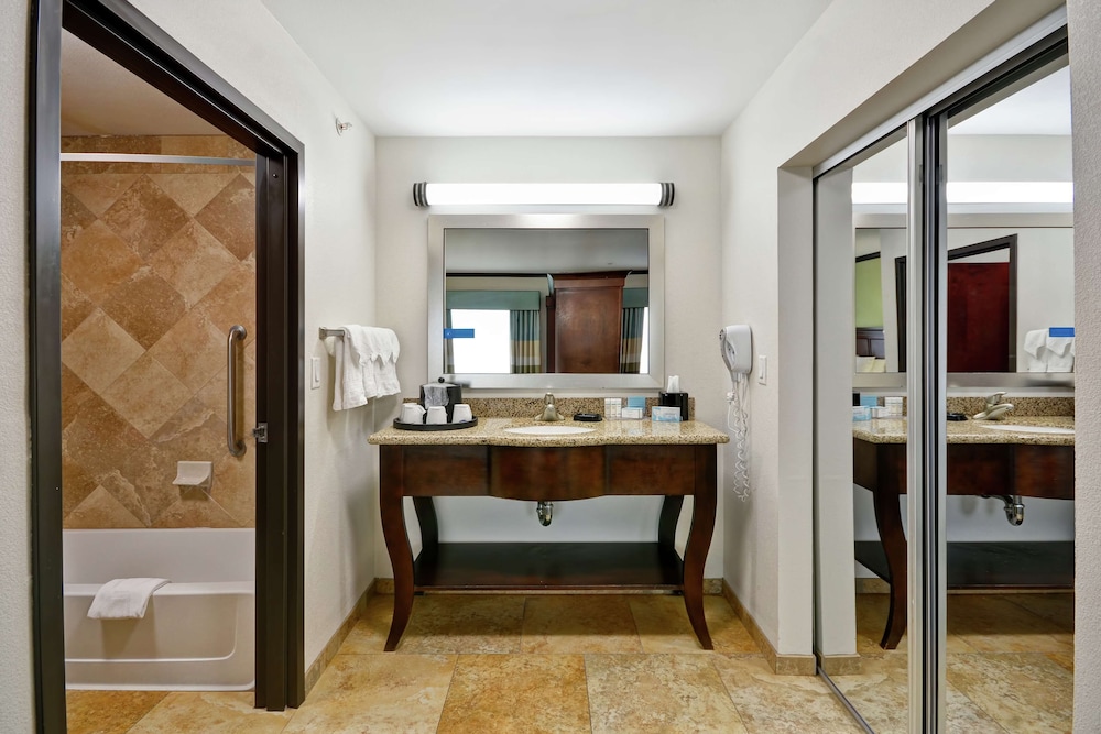 Hampton Inn & Suites San Antonio/Northeast I-35 26/52