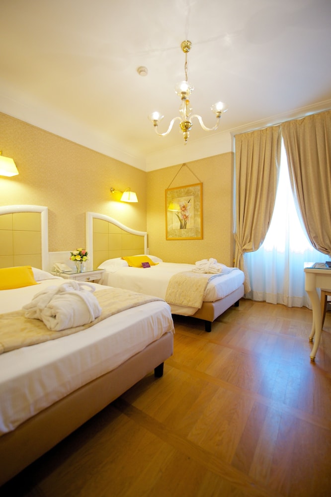 Mercure Milano Centro 7/31