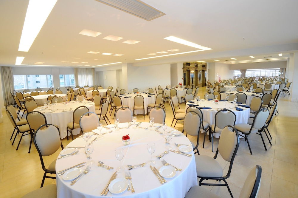 Golden Tulip Porto Vitoria 53/72