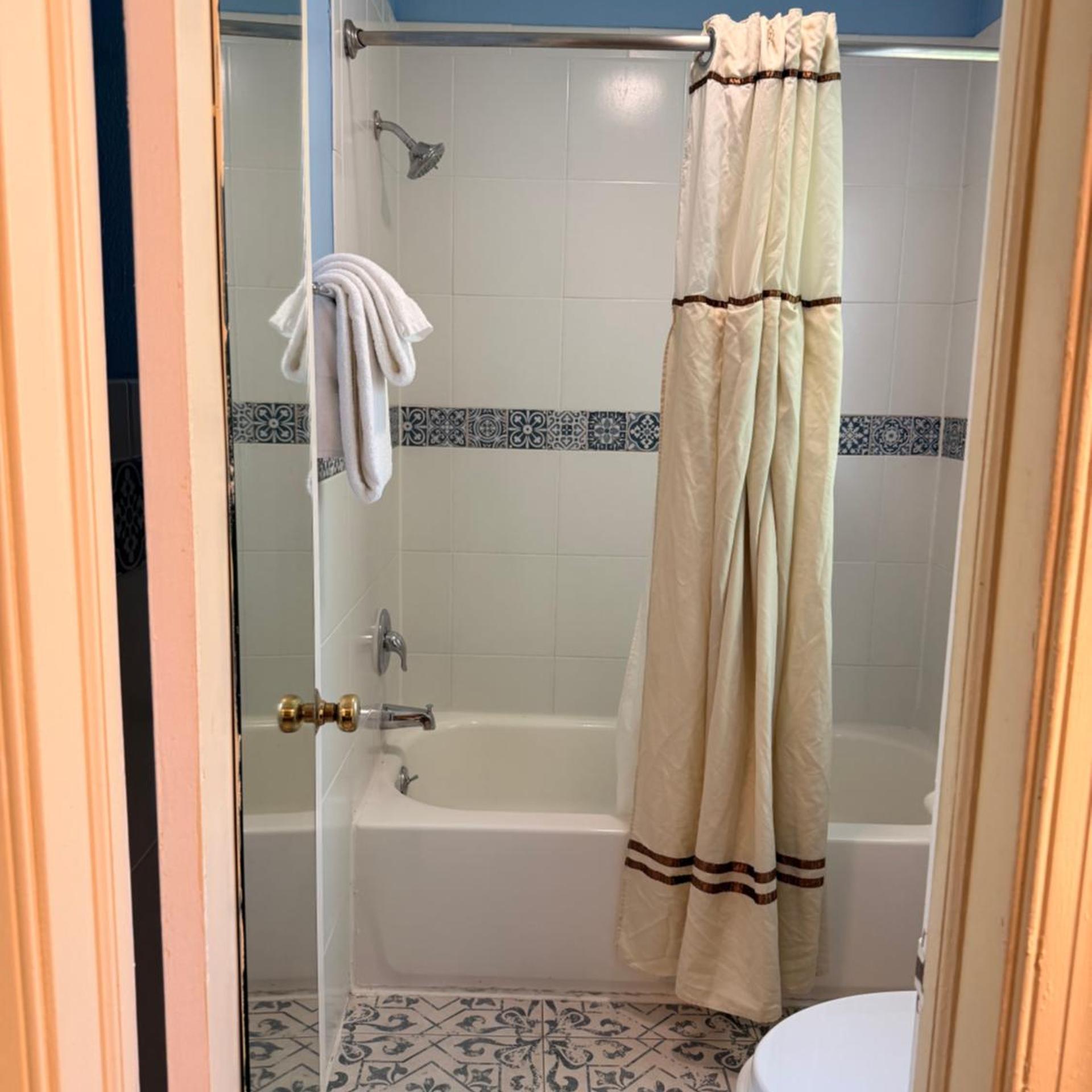 Princess Anne Hotel, SureStay Collection by Best Western 40/44