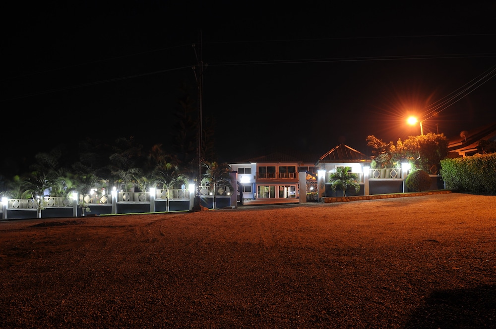 Mount Pleasant Inns & Apartment 45/50