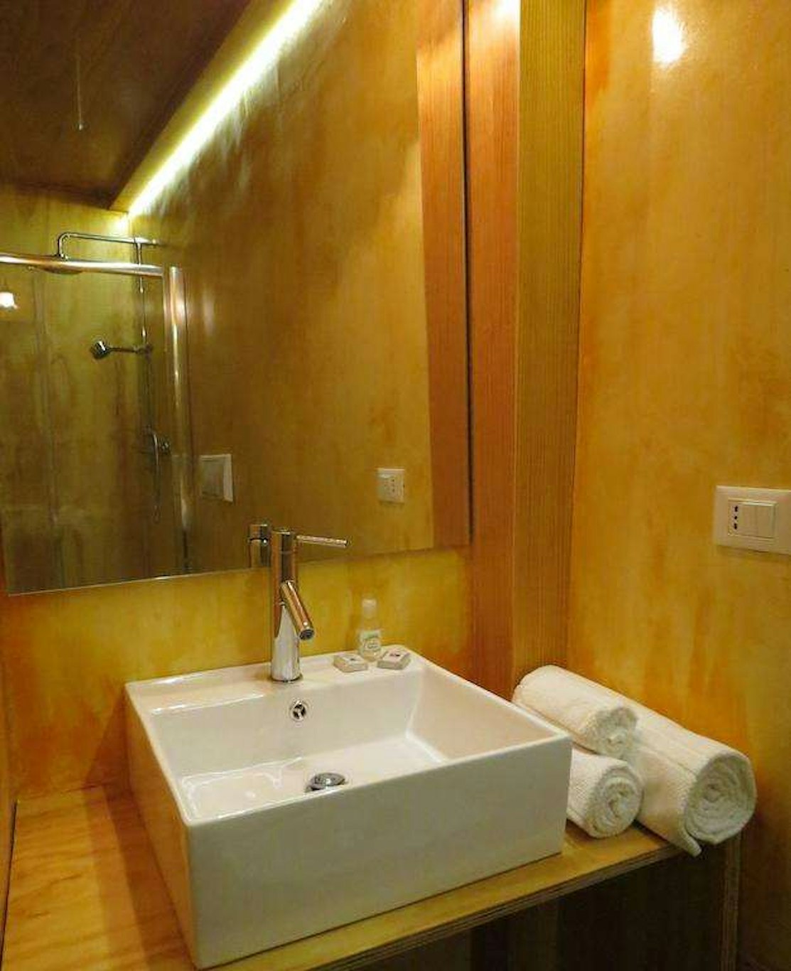 Casa D'aria 73/75