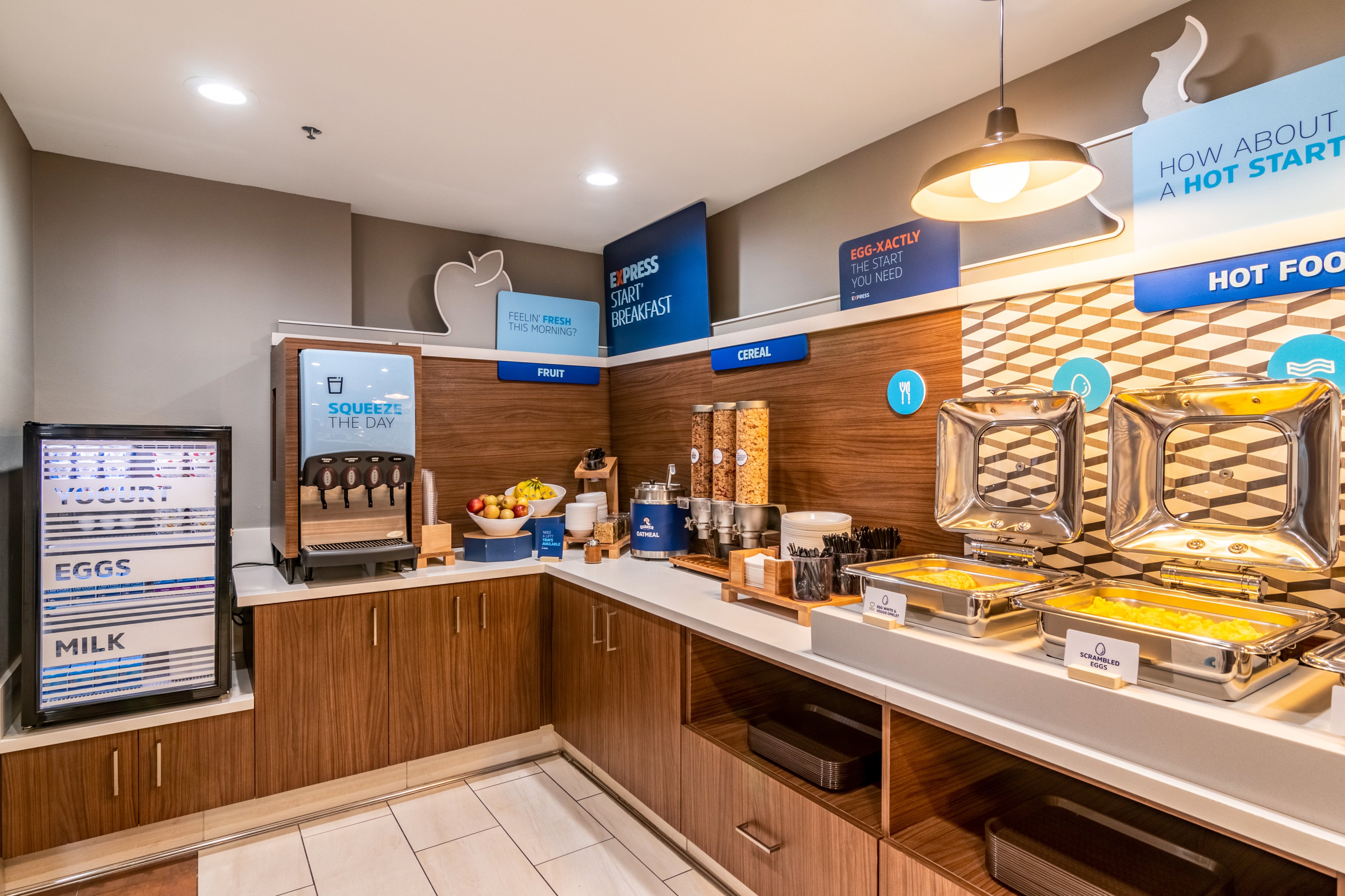 Holiday Inn Express And Suites Camarillo 4/14