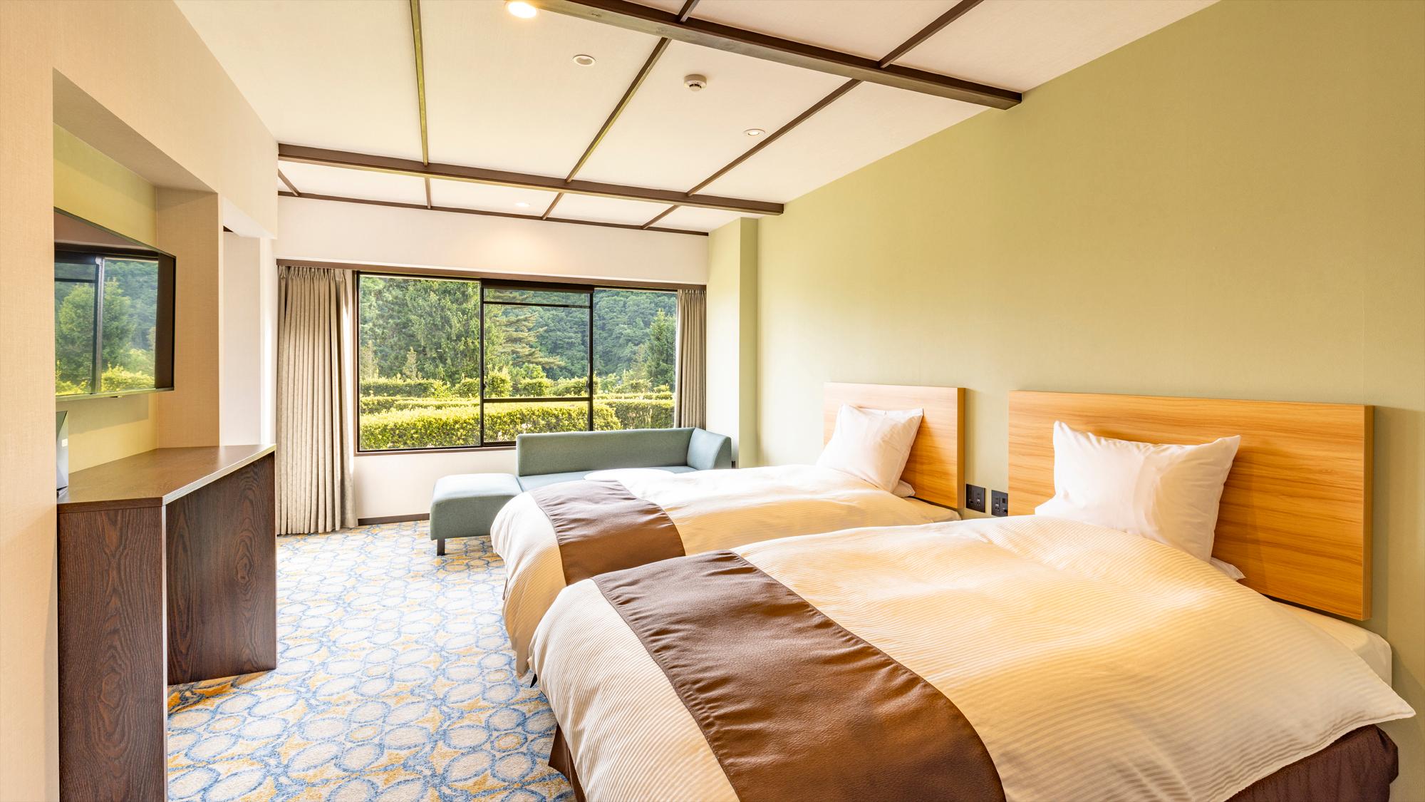 Renovated, Twin Beds, Mountain View