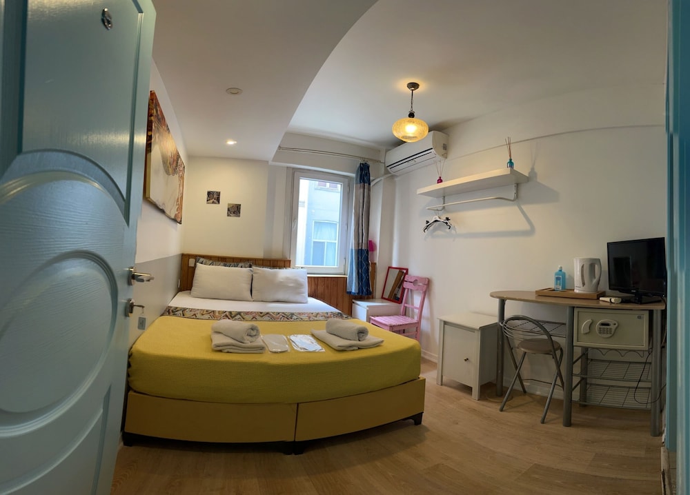 Rodin Hostel 28/44