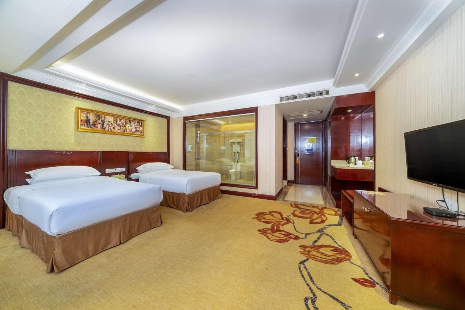 Vienna Hotel (Dongguan Houjie Convention and Exhibition Center) 51/75