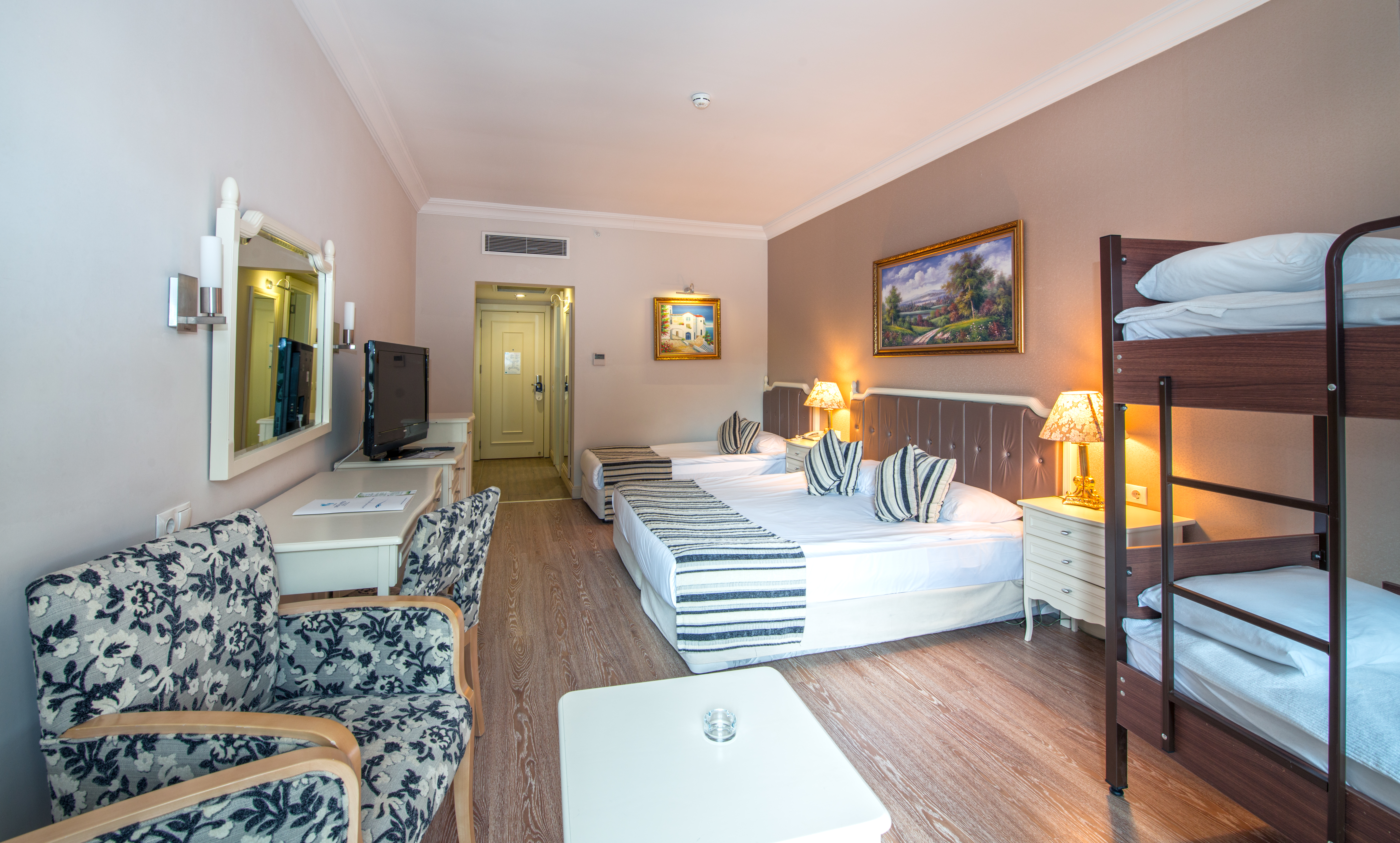 Room, Bunk Bed