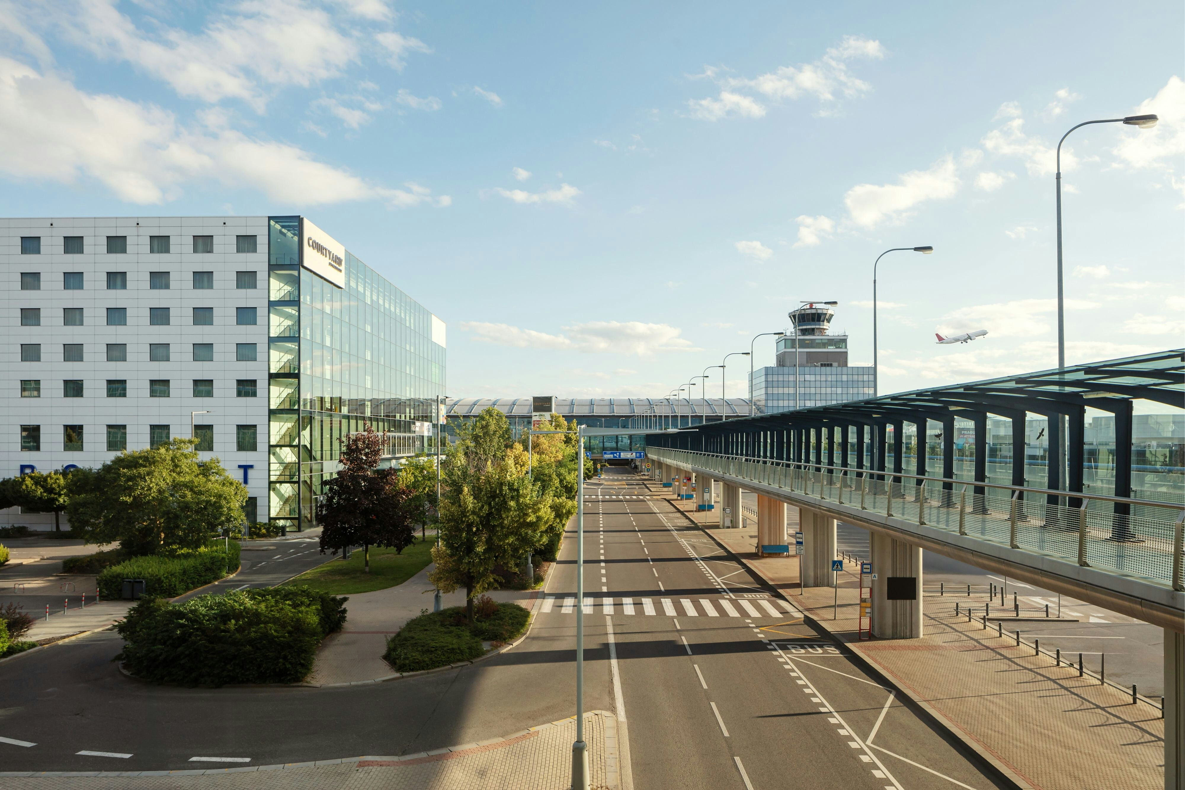 Courtyard By Marriott Prague Airport 59/59