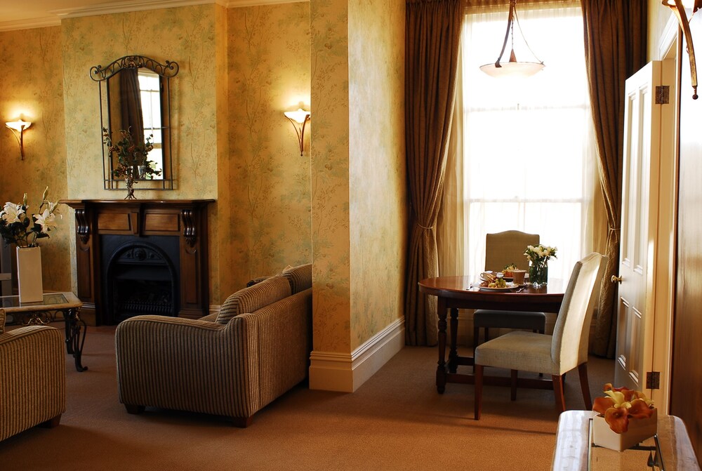 The Esplanade Hotel 26/33