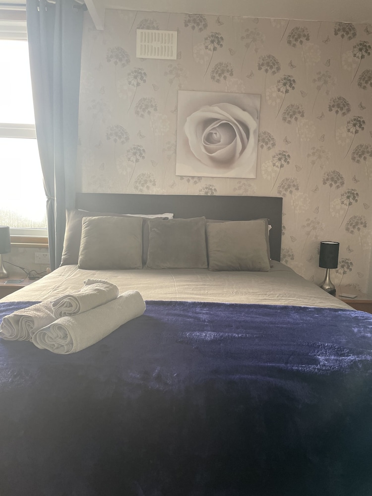 Whiteways Hotel 19/34