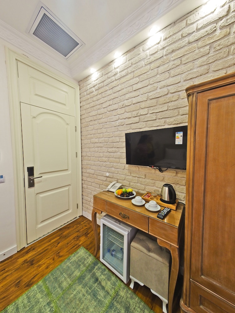 Nusret Bey Hotel 26/32