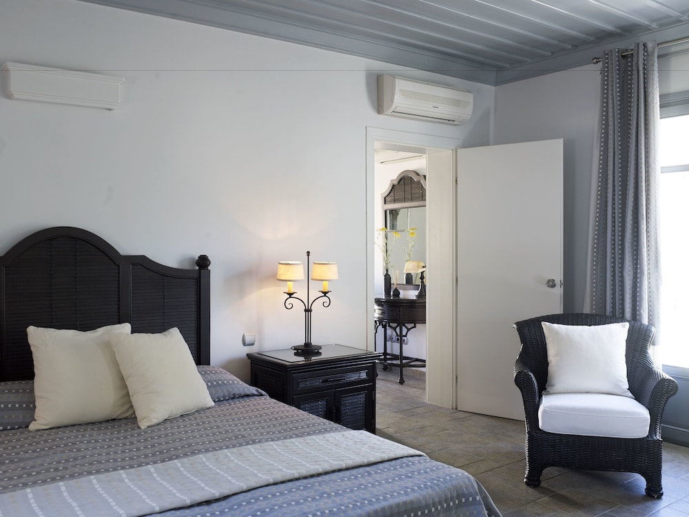Porto Kea Suites 9/70